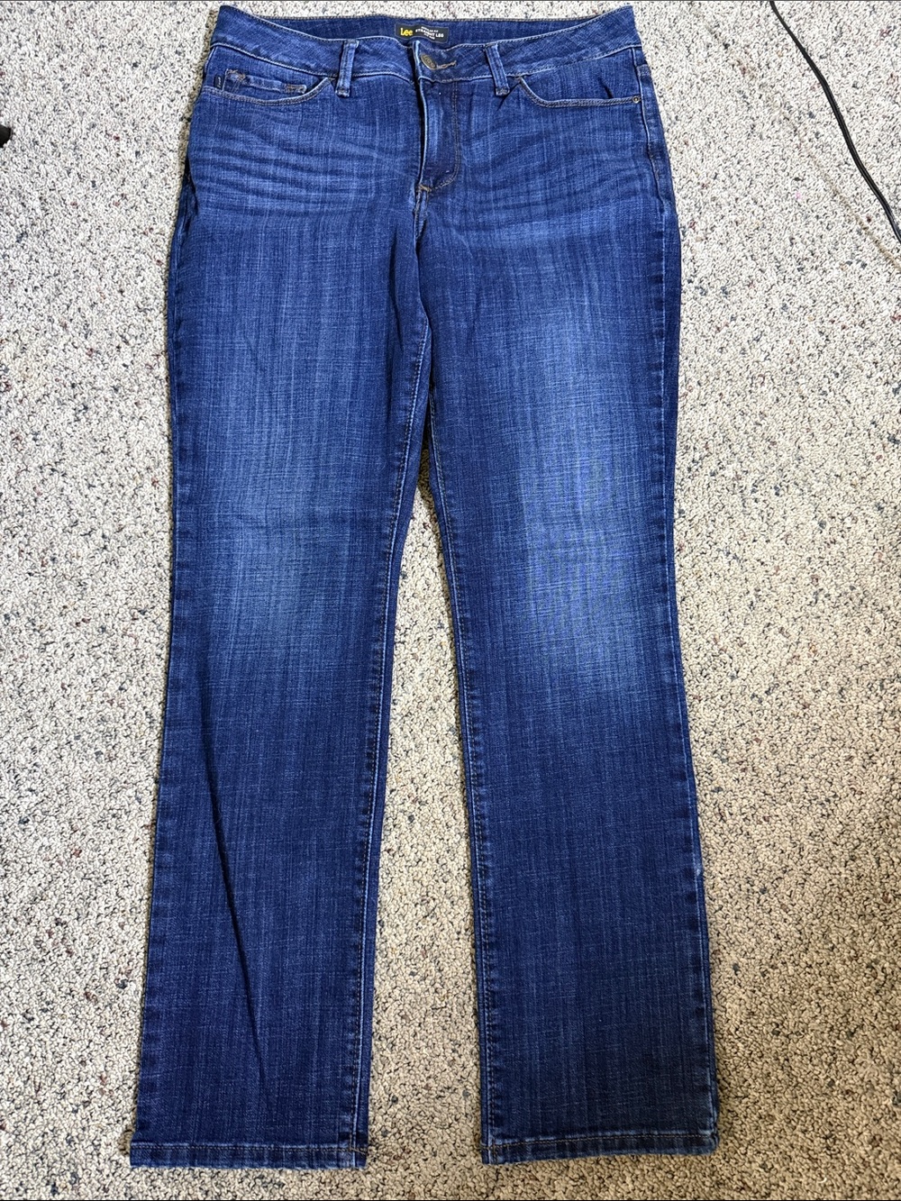 Lee Modern Regular Fit Mid-Rise Straight Leg Jeans Dark Blue Secretly Shapes 10M